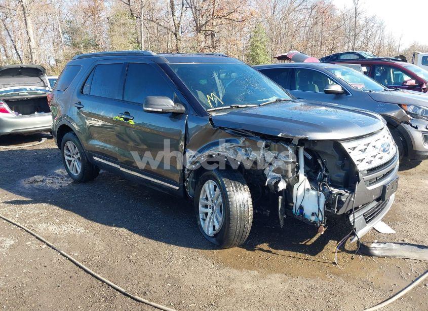 2019 Ford Explorer XLT (VIN 1FM5K8D8XKGA70108) main photo