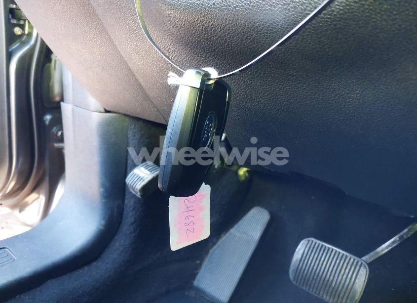 Photo 11 of 2019 Ford Explorer XLT (VIN 1FM5K8D8XKGA70108)