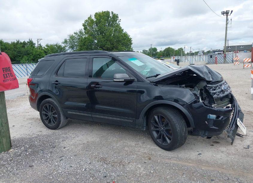 Photo 13 of 2019 Ford Explorer XLT (VIN 1FM5K8D8XKGA81495)