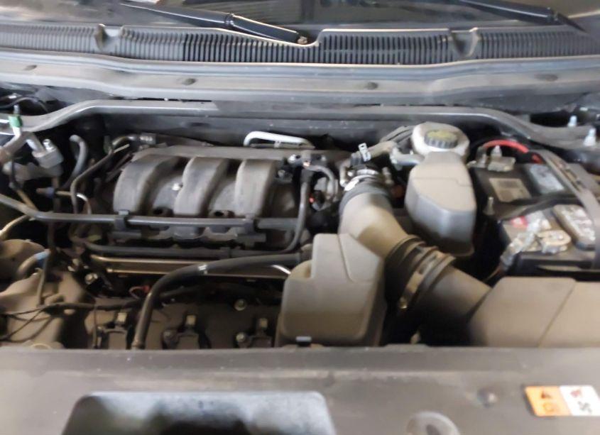 Photo 10 of 2019 Ford Explorer XLT (VIN 1FM5K8D8XKGB04015)