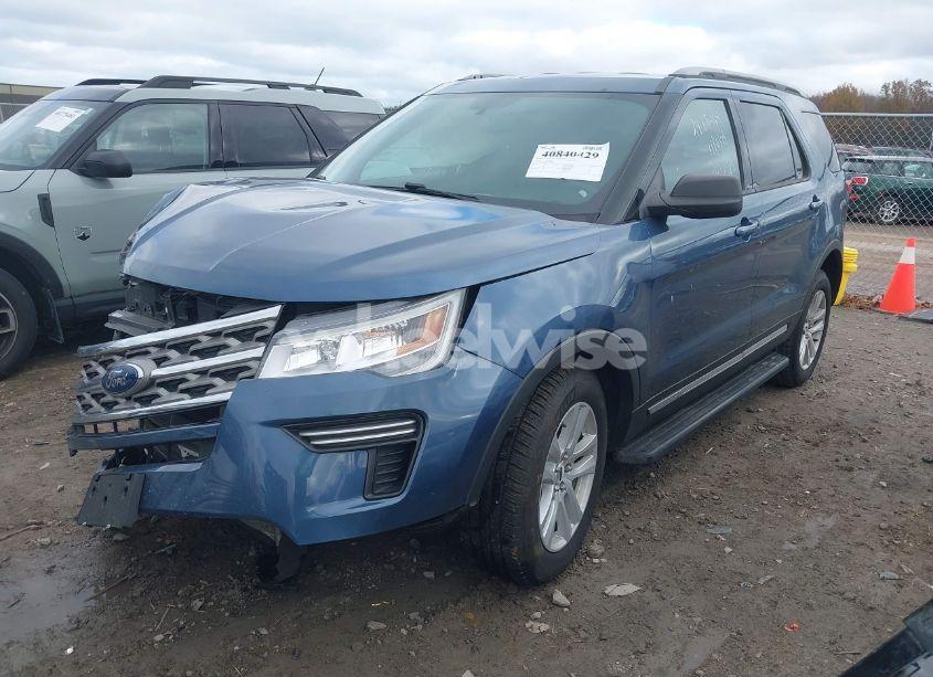 Photo 2 of 2018 Ford Explorer XLT (VIN 1FM5K8DH0JGB05723)