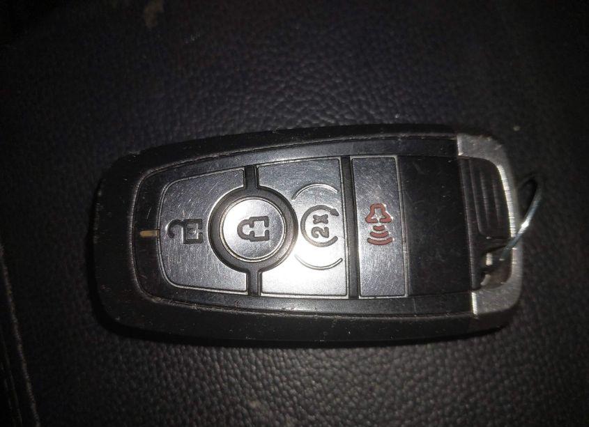 Photo 11 of 2019 Ford Explorer XLT (VIN 1FM5K8DH0KGA17742)