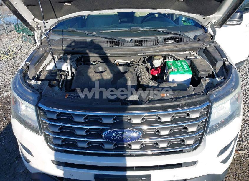 Photo 10 of 2016 Ford Explorer XLT (VIN 1FM5K8DH1GGB51019)