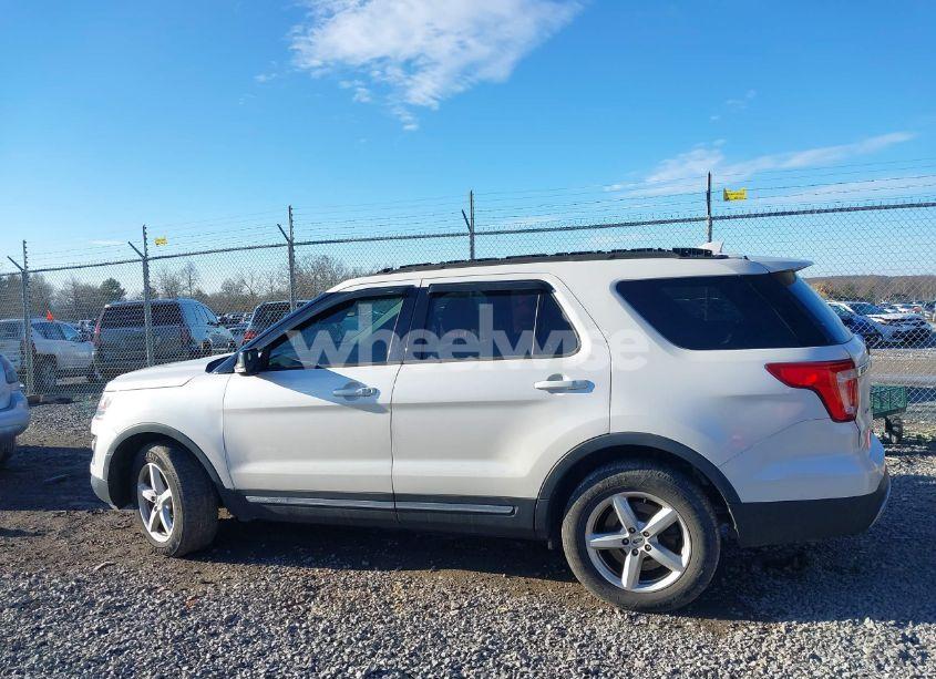 Photo 14 of 2016 Ford Explorer XLT (VIN 1FM5K8DH1GGB51019)