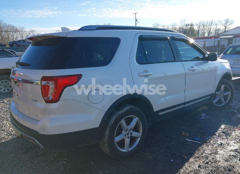 Photo 4 of 2016 Ford Explorer XLT (VIN 1FM5K8DH1GGB51019)