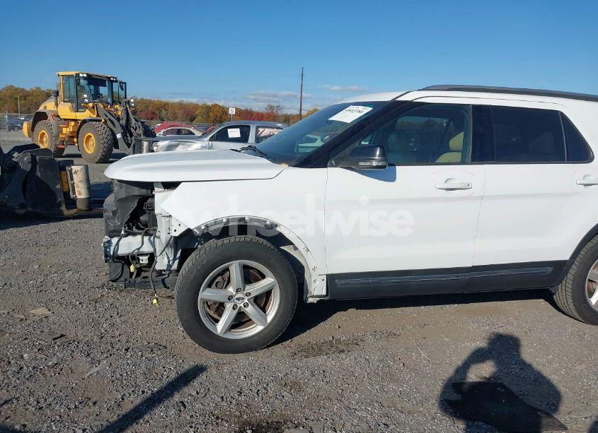 Photo 15 of 2016 Ford Explorer XLT (VIN 1FM5K8DH1GGD22819)