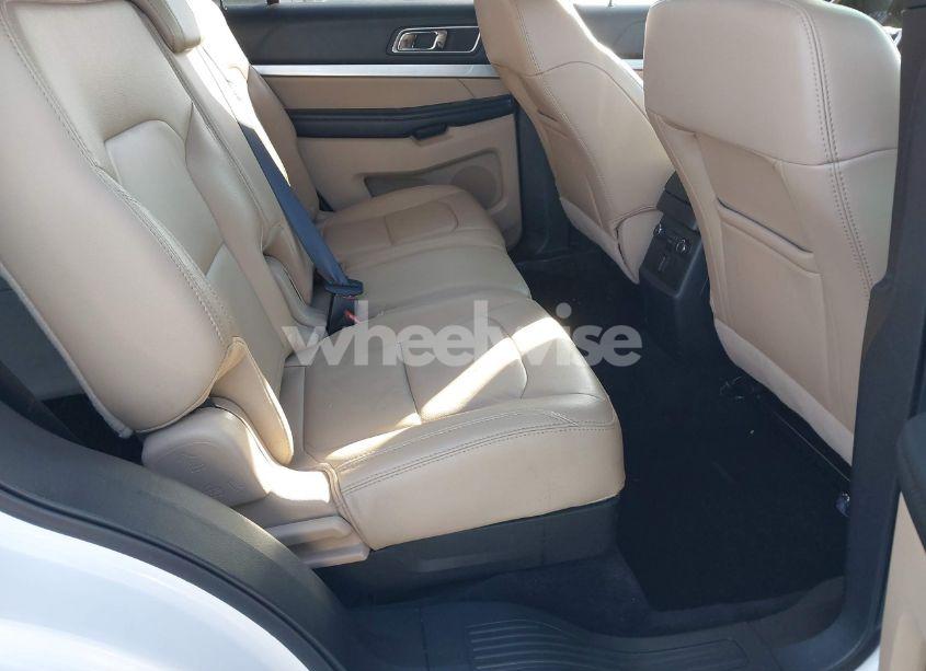 Photo 8 of 2016 Ford Explorer XLT (VIN 1FM5K8DH1GGD22819)