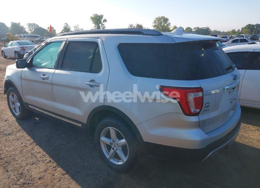 Photo 3 of 2016 Ford Explorer XLT (VIN 1FM5K8DH2GGC55289)