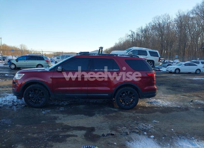 Photo 14 of 2018 Ford Explorer XLT (VIN 1FM5K8DH2JGA96037)