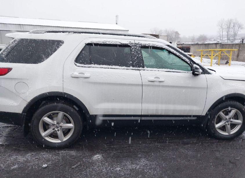 Photo 13 of 2016 Ford Explorer XLT (VIN 1FM5K8DH4GGC02206)