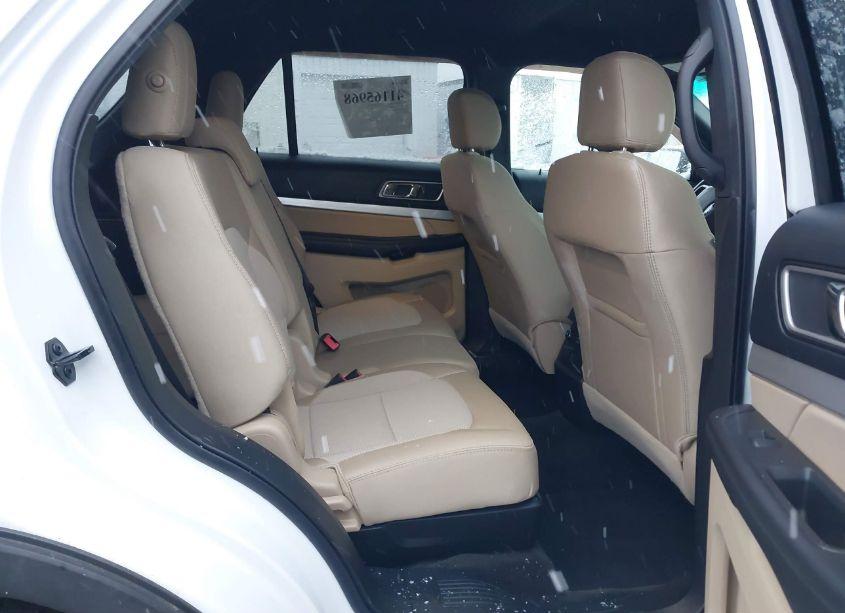 Photo 8 of 2016 Ford Explorer XLT (VIN 1FM5K8DH4GGC02206)