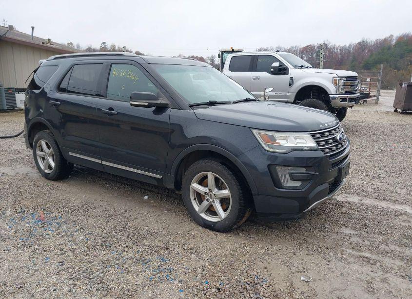 2017 Ford Explorer XLT (VIN 1FM5K8DH4HGA78570) main photo