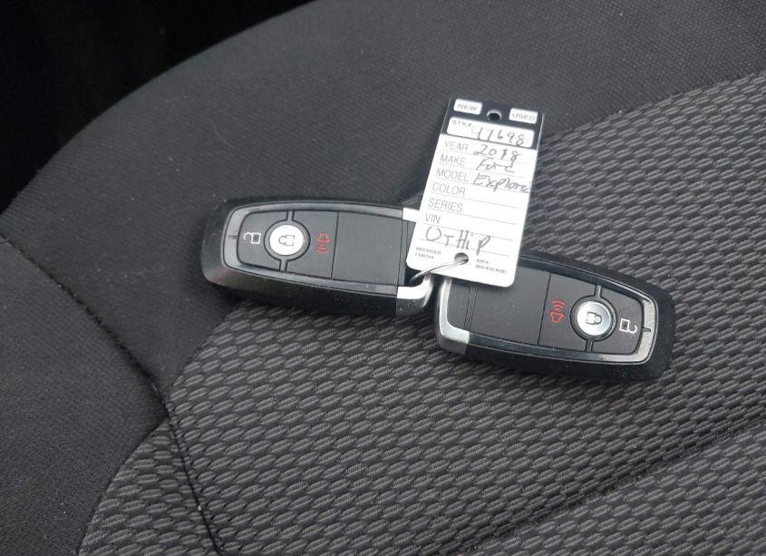 Photo 11 of 2018 Ford Explorer XLT (VIN 1FM5K8DH4JGC38694)