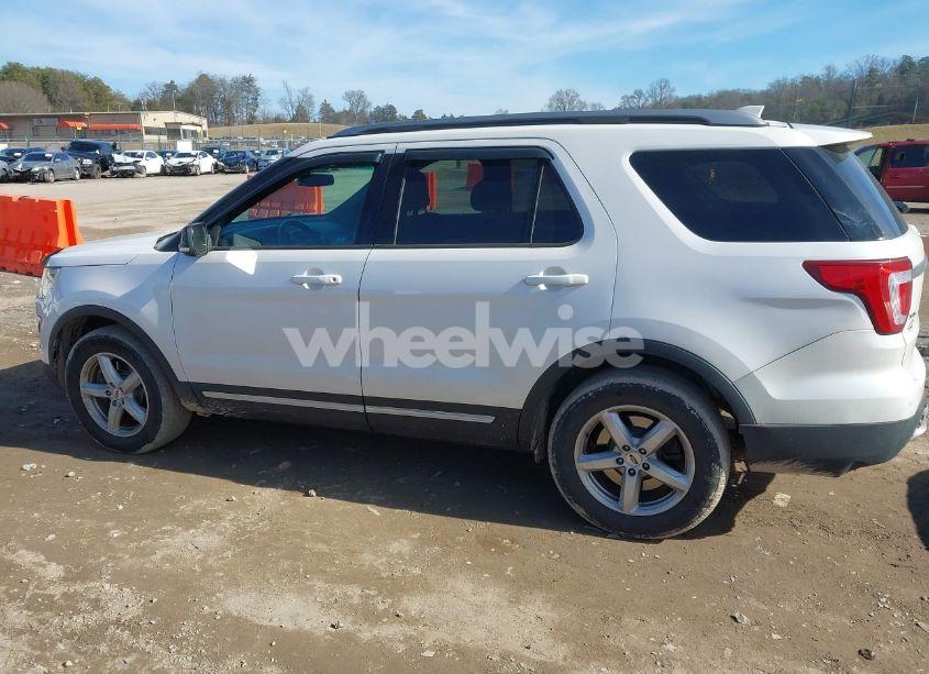 Photo 14 of 2017 Ford Explorer XLT (VIN 1FM5K8DH5HGA54455)