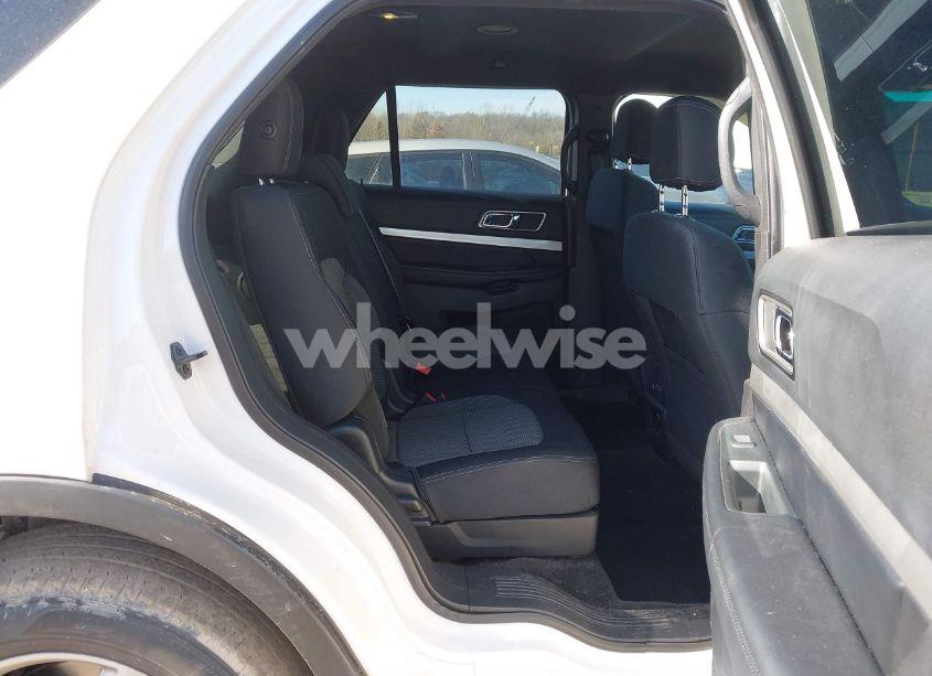 Photo 8 of 2017 Ford Explorer XLT (VIN 1FM5K8DH5HGA54455)