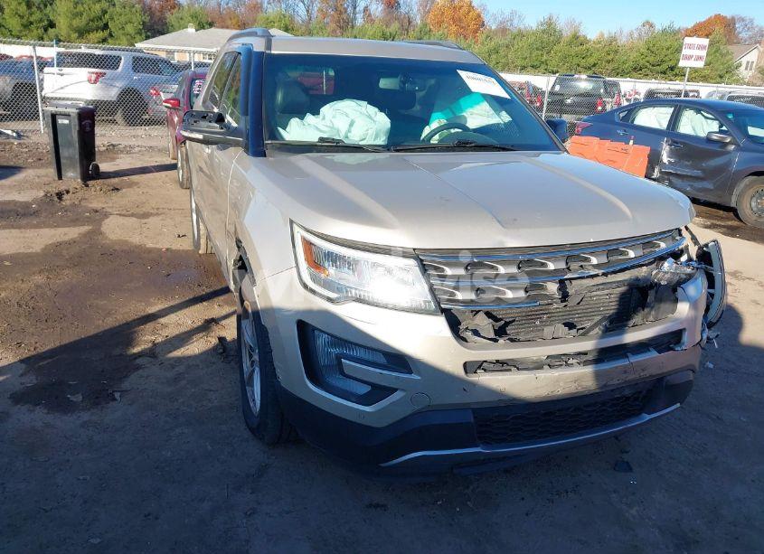 2017 Ford Explorer XLT (VIN 1FM5K8DH5HGB72148) main photo