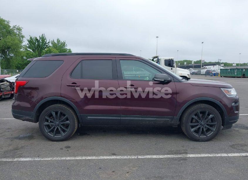 Photo 13 of 2018 Ford Explorer XLT (VIN 1FM5K8DH5JGC61496)