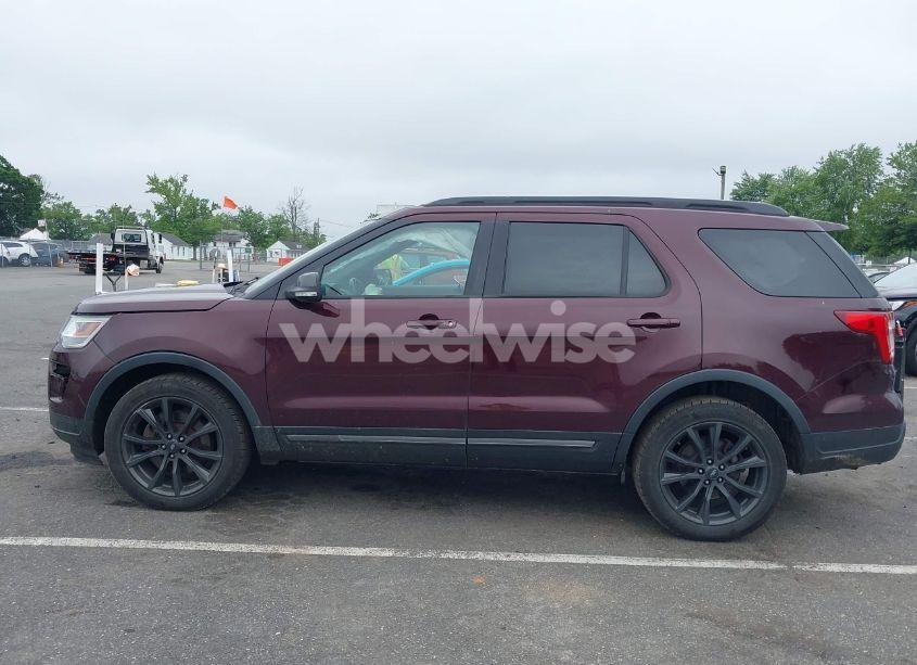 Photo 14 of 2018 Ford Explorer XLT (VIN 1FM5K8DH5JGC61496)