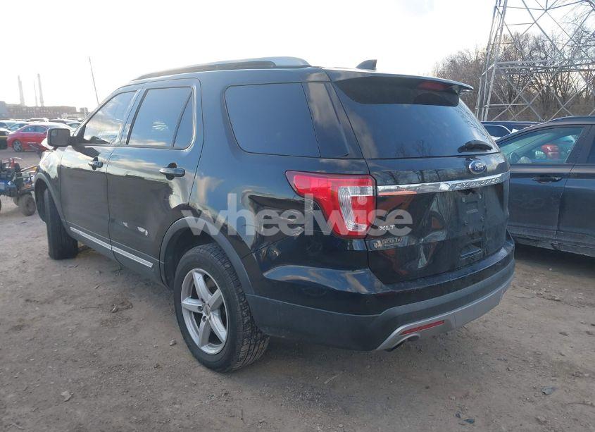 Photo 3 of 2016 Ford Explorer XLT (VIN 1FM5K8DH6GGA00337)