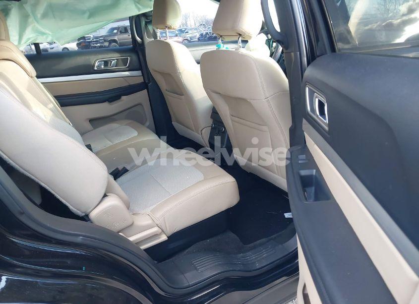 Photo 8 of 2016 Ford Explorer XLT (VIN 1FM5K8DH6GGA00337)