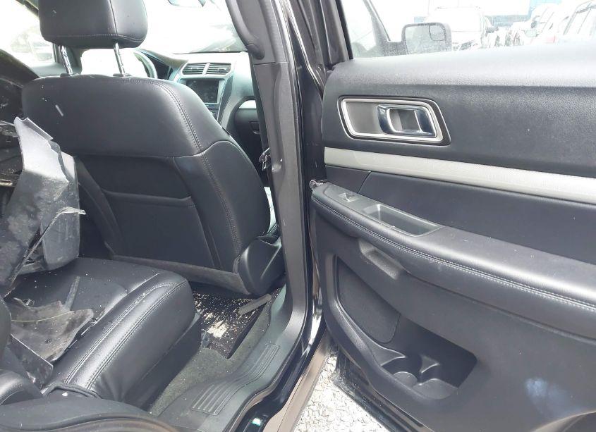 Photo 8 of 2016 Ford Explorer XLT (VIN 1FM5K8DH6GGC83726)