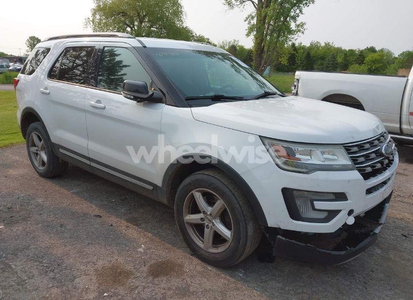 2017 Ford Explorer XLT (VIN 1FM5K8DH6HGA37843) main photo