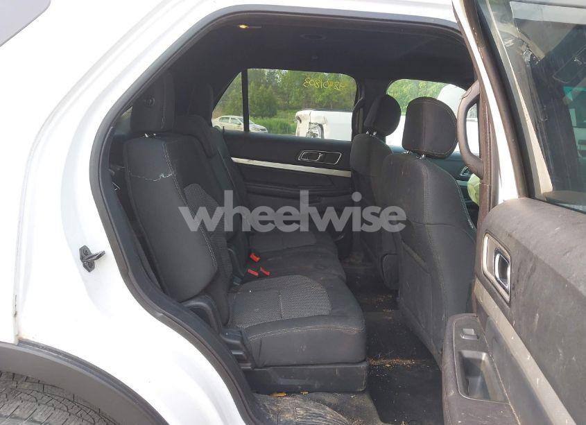 Photo 8 of 2017 Ford Explorer XLT (VIN 1FM5K8DH6HGA37843)