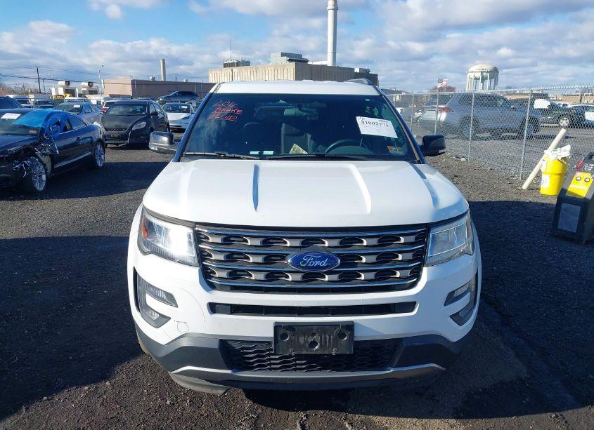 Photo 12 of 2017 Ford Explorer XLT (VIN 1FM5K8DH6HGD74626)