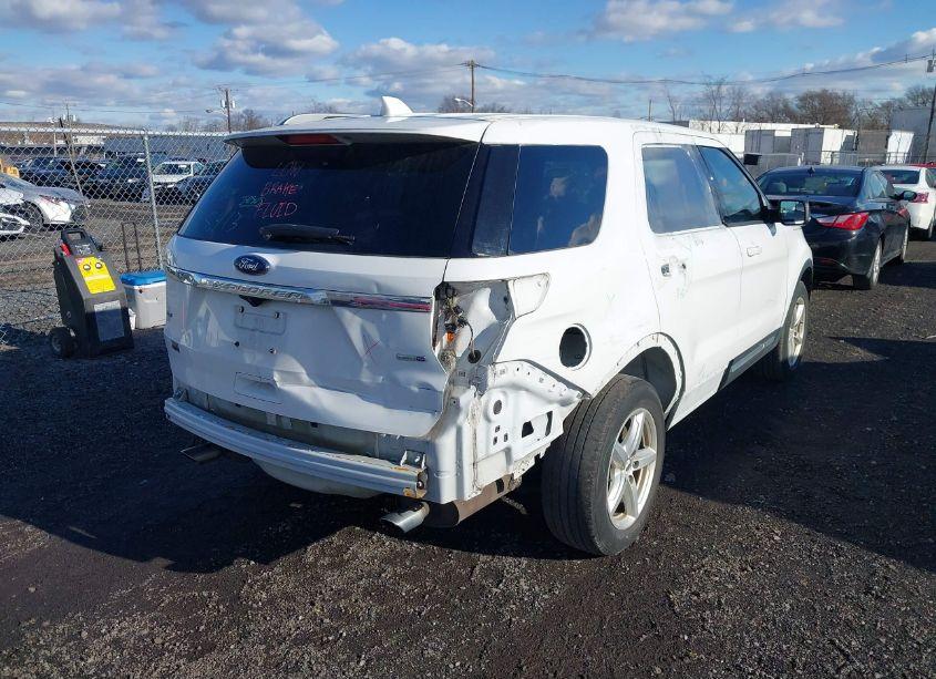 Photo 6 of 2017 Ford Explorer XLT (VIN 1FM5K8DH6HGD74626)