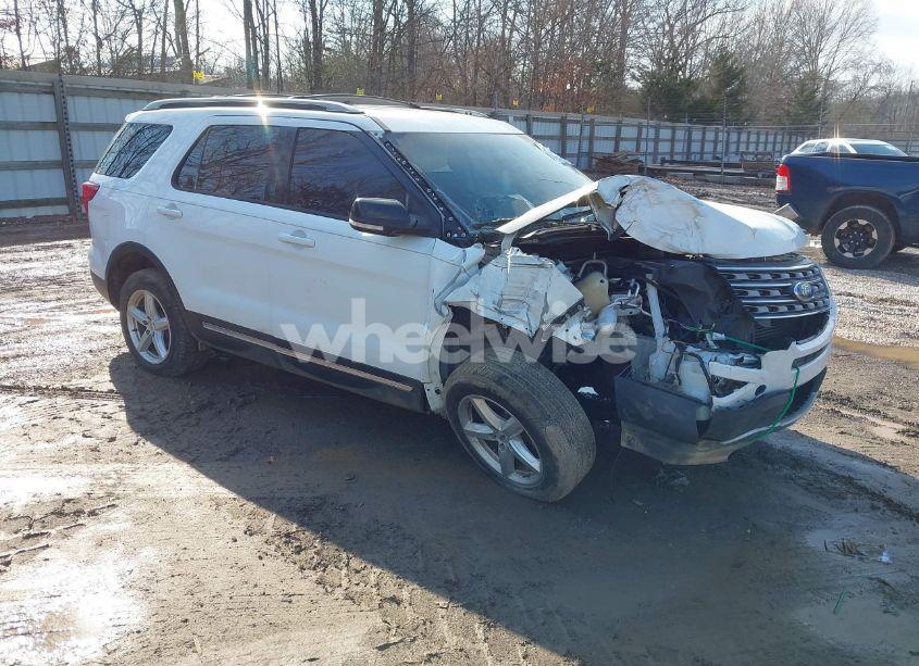 2016 Ford Explorer XLT (VIN 1FM5K8DH7GGA69957) main photo