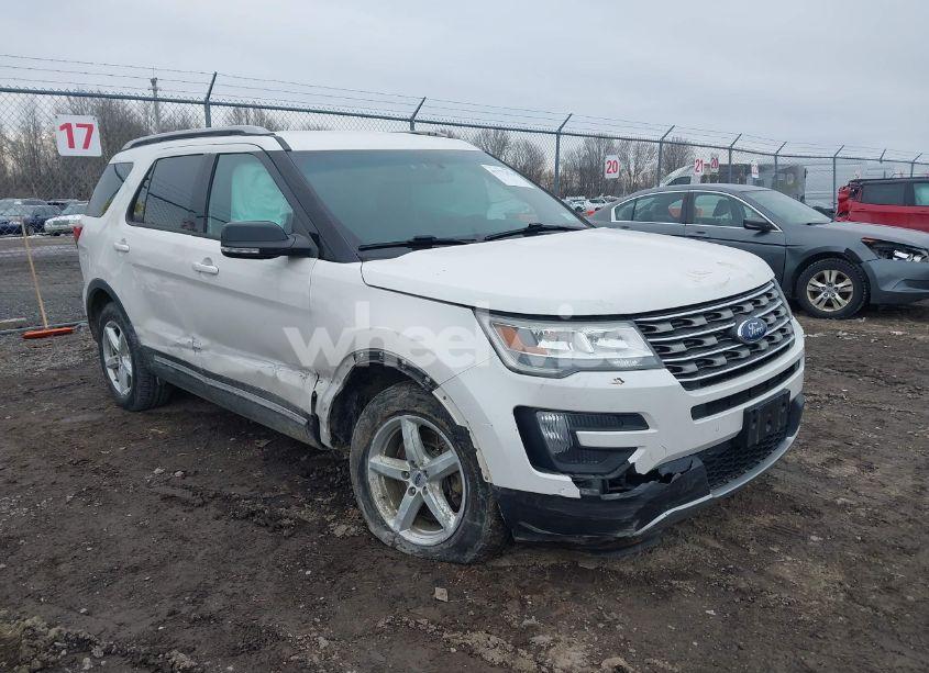 2016 Ford Explorer XLT (VIN 1FM5K8DH8GGA01845) main photo