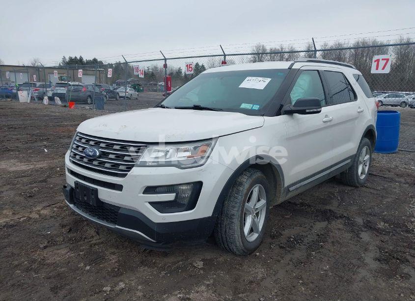 Photo 2 of 2016 Ford Explorer XLT (VIN 1FM5K8DH8GGA01845)