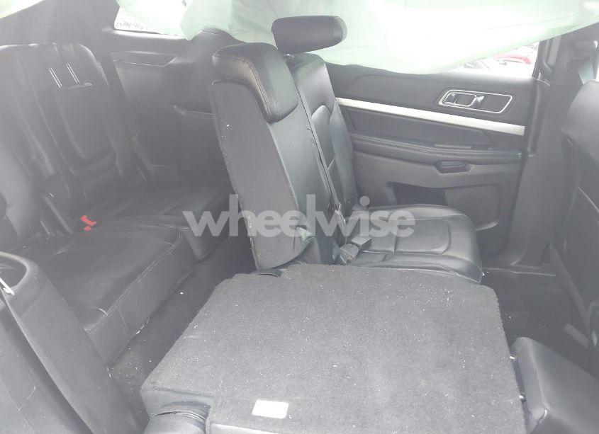 Photo 8 of 2016 Ford Explorer XLT (VIN 1FM5K8DH8GGA01845)