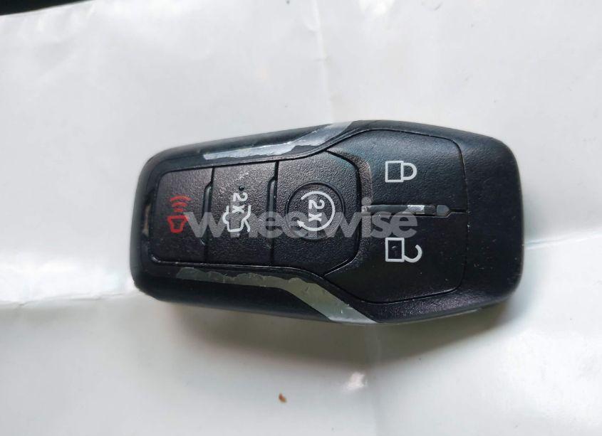 Photo 11 of 2016 Ford Explorer XLT (VIN 1FM5K8DH8GGA06530)