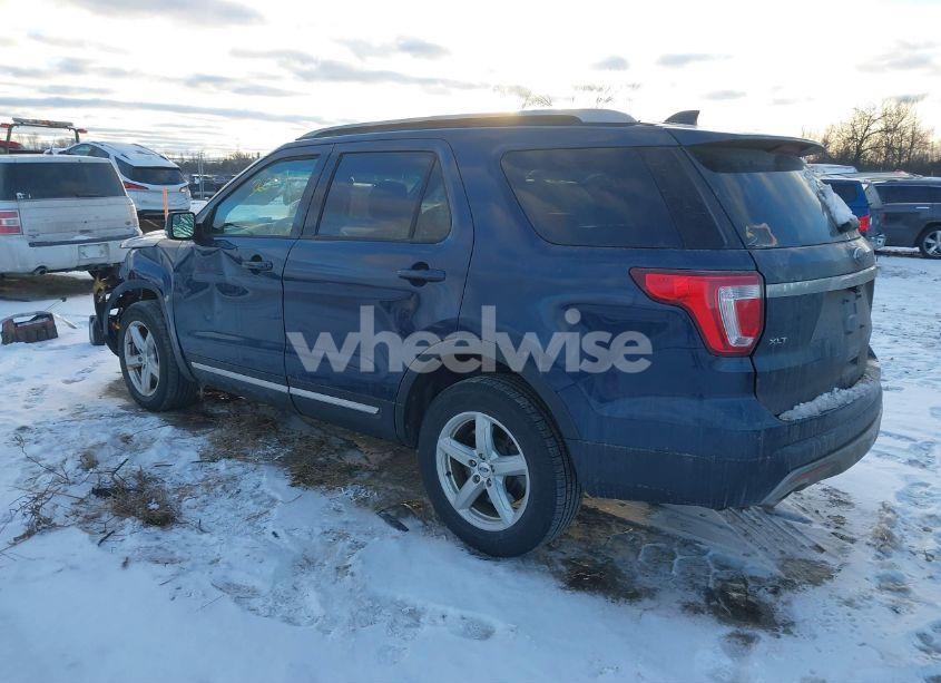 Photo 3 of 2016 Ford Explorer XLT (VIN 1FM5K8DH8GGA06530)