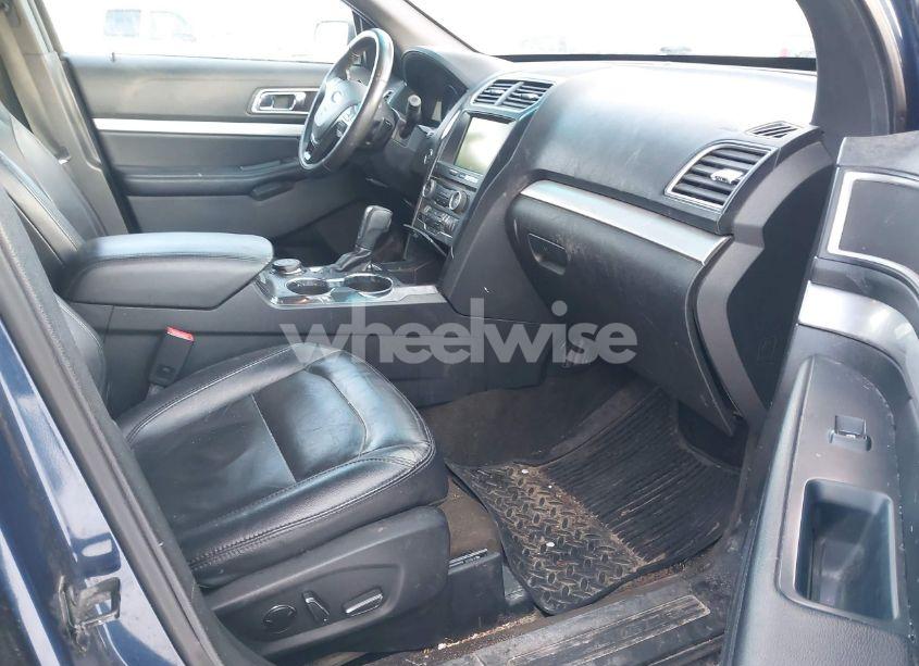 Photo 5 of 2016 Ford Explorer XLT (VIN 1FM5K8DH8GGA06530)