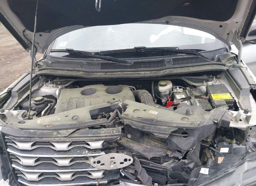 Photo 10 of 2016 Ford Explorer XLT (VIN 1FM5K8DH8GGD08562)