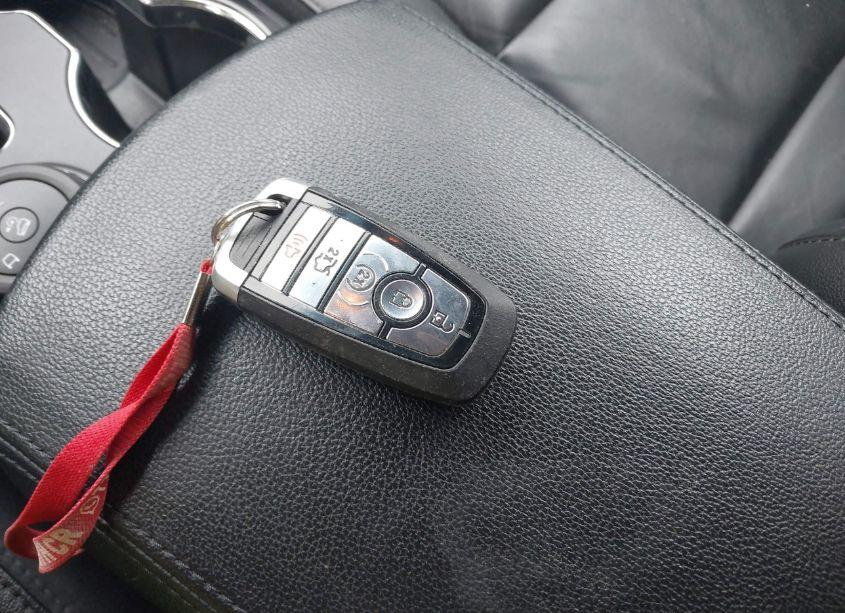 Photo 11 of 2016 Ford Explorer XLT (VIN 1FM5K8DH8GGD08562)