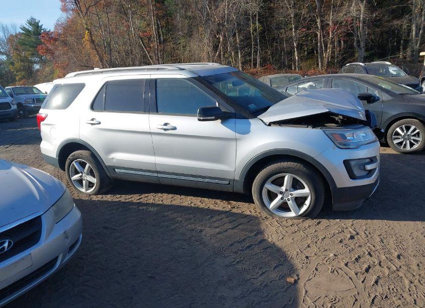 Photo 13 of 2016 Ford Explorer XLT (VIN 1FM5K8DH8GGD08562)