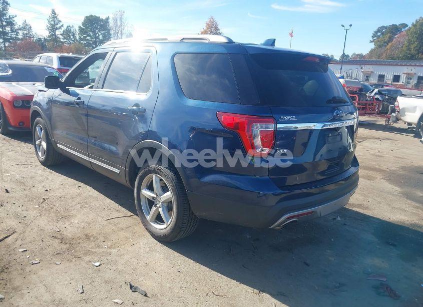 Photo 3 of 2017 Ford Explorer XLT (VIN 1FM5K8DH8HGD19434)