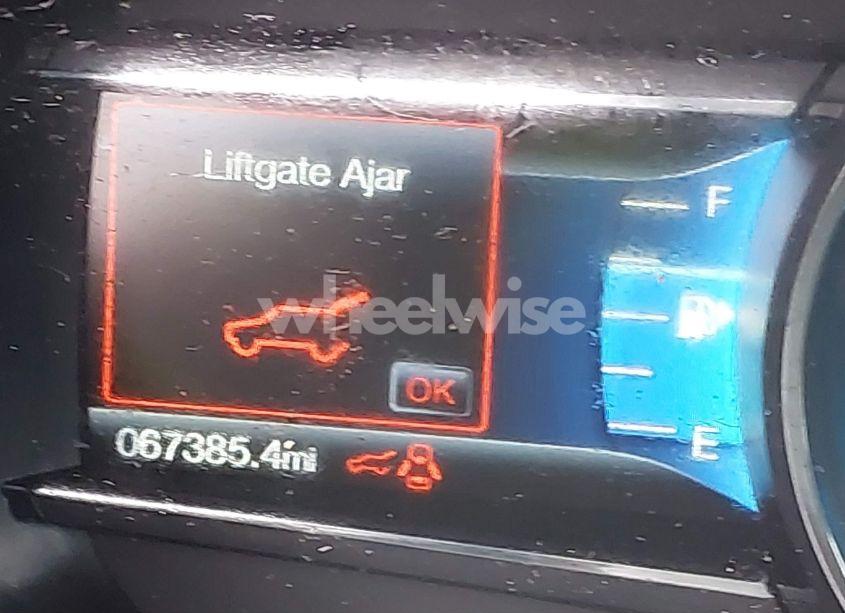 Photo 16 of 2017 Ford Explorer XLT (VIN 1FM5K8DH9HGC28138)