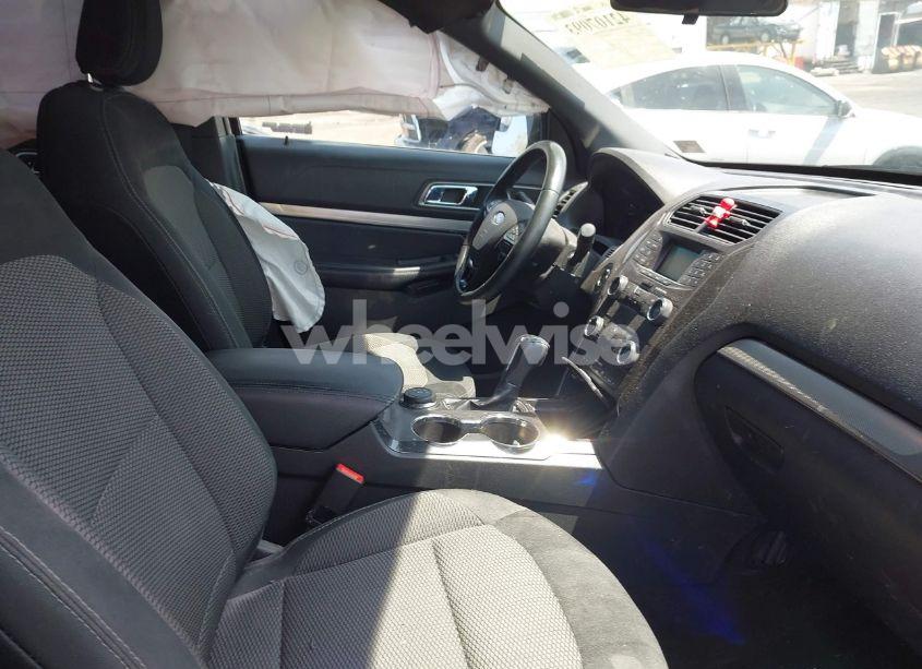 Photo 5 of 2018 Ford Explorer XLT (VIN 1FM5K8DH9JGB64060)