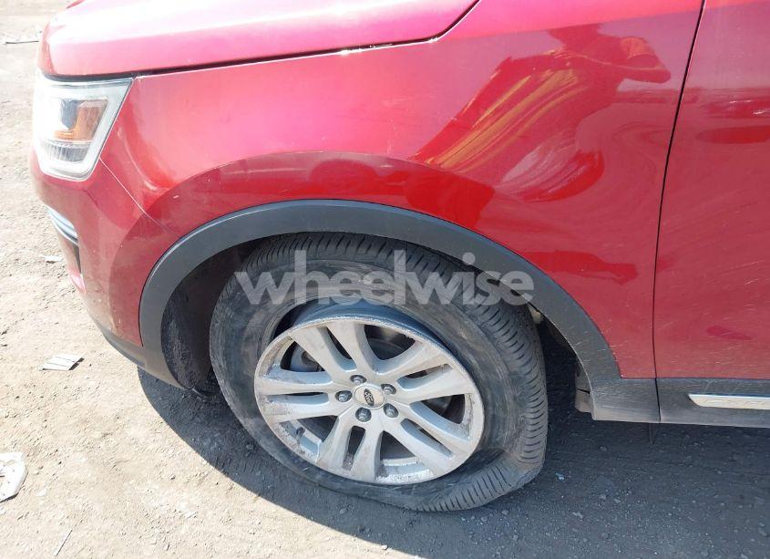 Photo 6 of 2018 Ford Explorer XLT (VIN 1FM5K8DH9JGB64060)