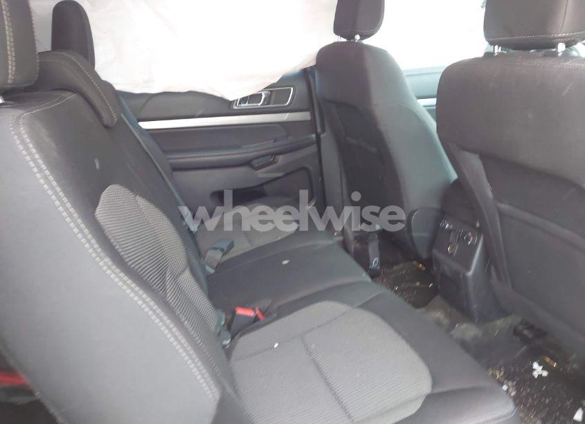 Photo 8 of 2018 Ford Explorer XLT (VIN 1FM5K8DH9JGB64060)