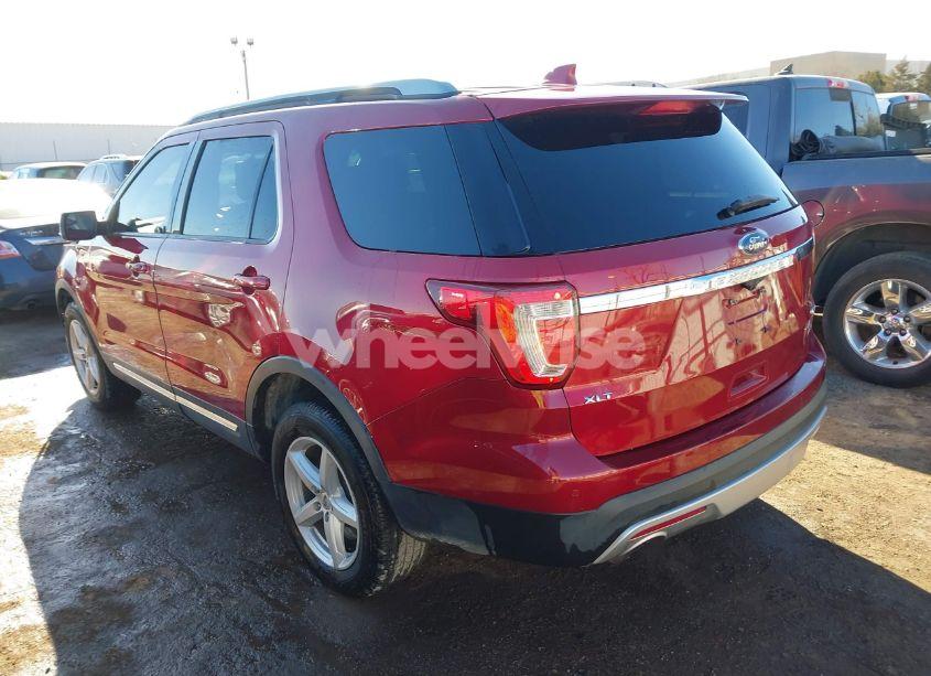 Photo 3 of 2016 Ford Explorer XLT (VIN 1FM5K8DHXGGB62391)