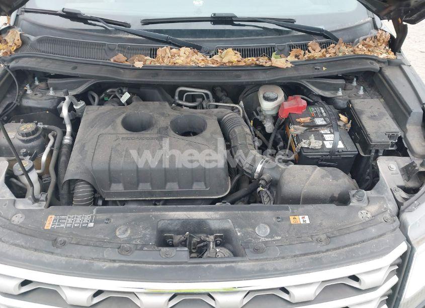 Photo 10 of 2016 Ford Explorer XLT (VIN 1FM5K8DHXGGD01127)