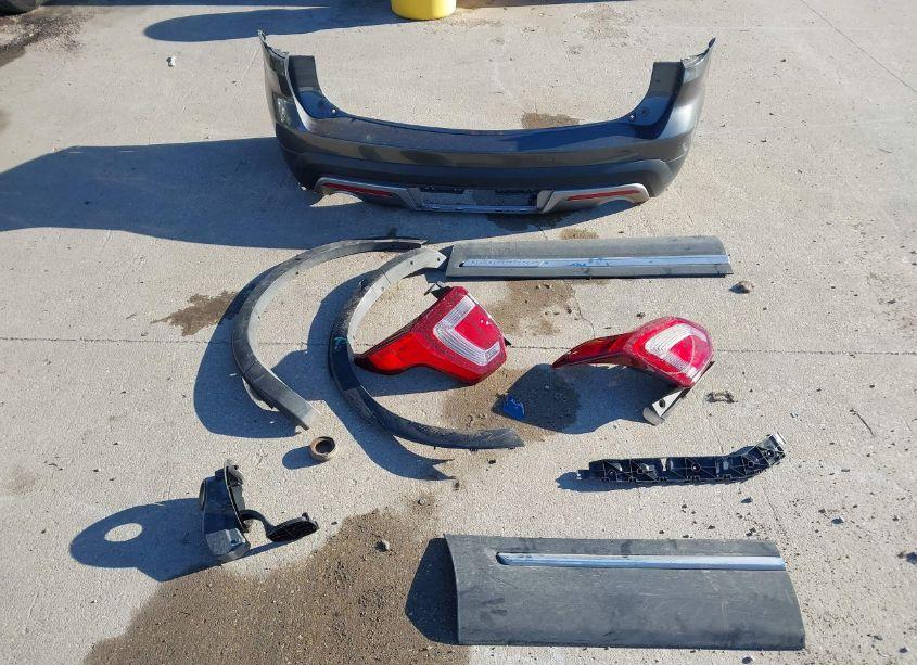 Photo 12 of 2017 Ford Explorer XLT (VIN 1FM5K8DHXHGA09897)