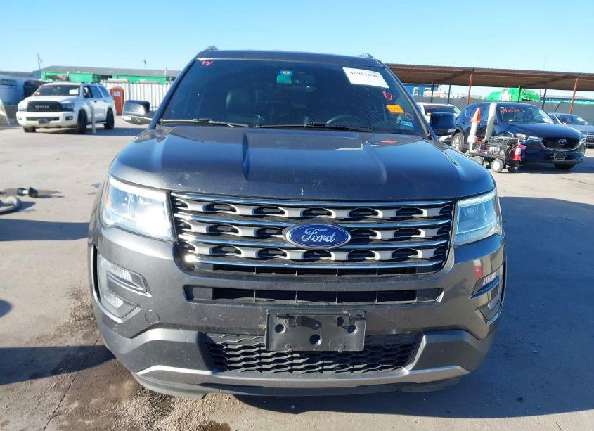 Photo 13 of 2017 Ford Explorer XLT (VIN 1FM5K8DHXHGA09897)