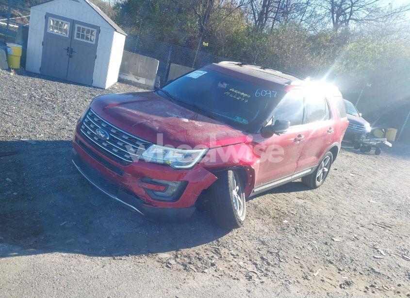 Photo 2 of 2017 Ford Explorer XLT (VIN 1FM5K8DHXHGA66097)