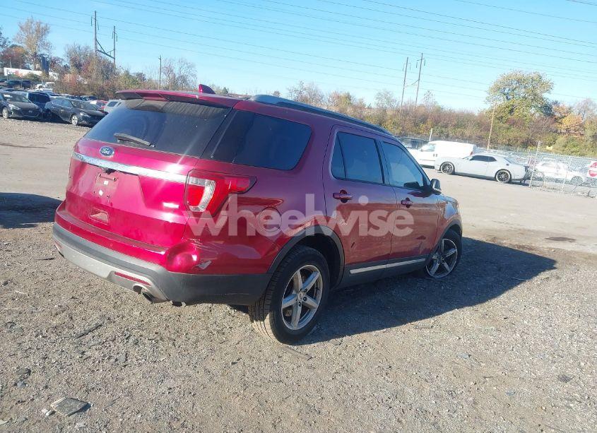 Photo 4 of 2017 Ford Explorer XLT (VIN 1FM5K8DHXHGA66097)